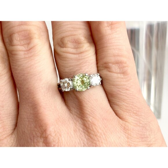 Peridot & CZ Gemstone Adorned Minimalist Sterling Silver 925 Vintage Ring - sz 7 - Picture 15 of 16